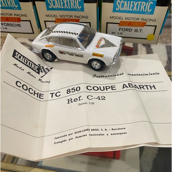 Vintage Collection of 1/32 Scale Scalextric plastic slot cars. - Picture 15 of 15